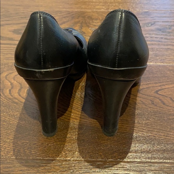 Fendi classic heels - Picture 2 of 3